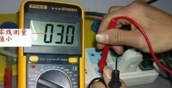 万用表如何测量漏电?如何区分火线和零线?